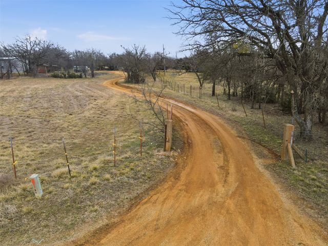 833 County Road 426, Cleburne, TX 76031