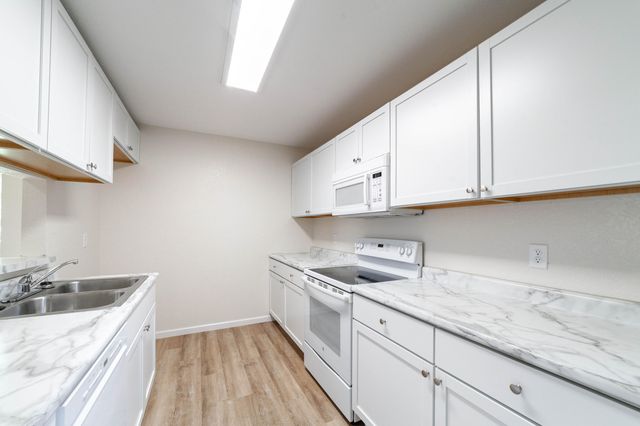 1601 TELLURIDE LN, Columbia, MO 65201