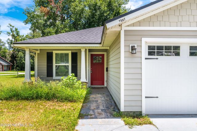 2507 LAMEE Lane, Jacksonville, FL 32207
