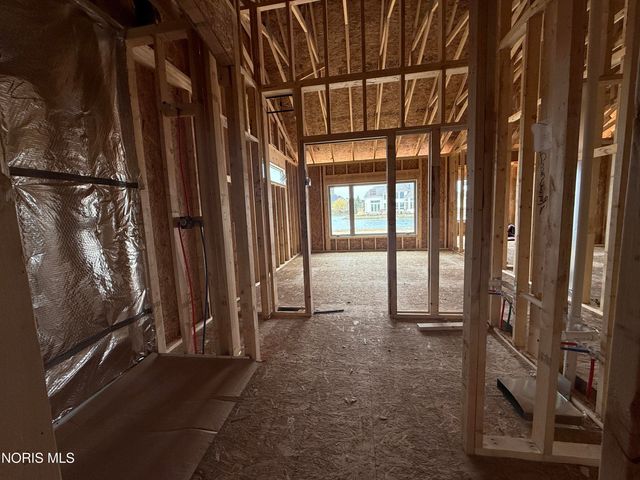 9240 Summer Song Lane, Sylvania, OH 43560