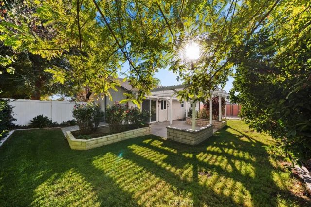 1557 Cambridge Avenue, Redlands, CA 92374