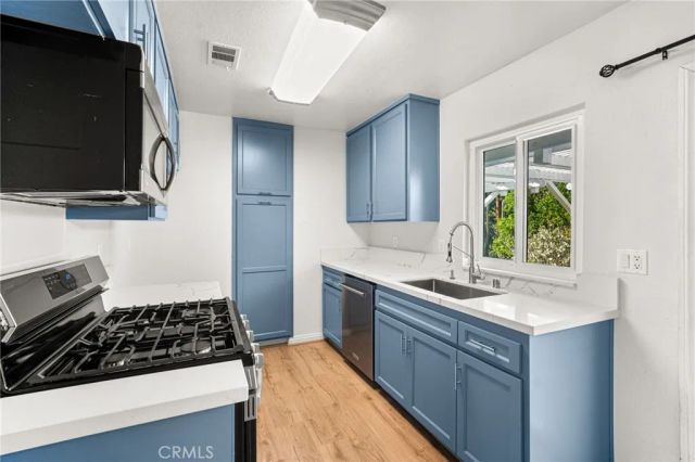 1557 Cambridge Avenue, Redlands, CA 92374
