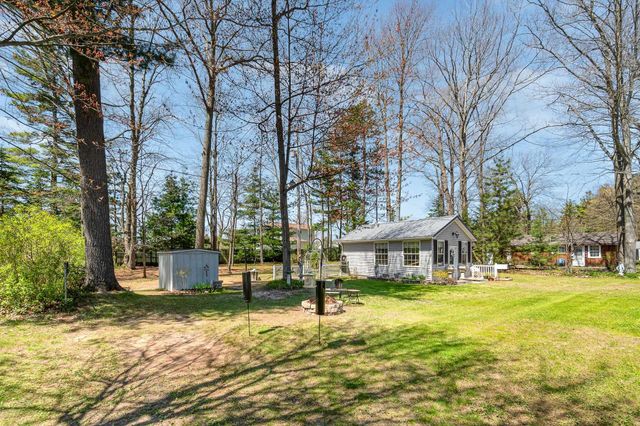2423 West Drive, Tawas City, MI 48763