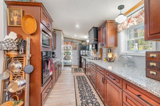2423 West Drive, Tawas City, MI 48763