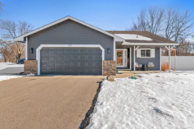 631 Conestoga Trail, Chanhassen, MN 55317