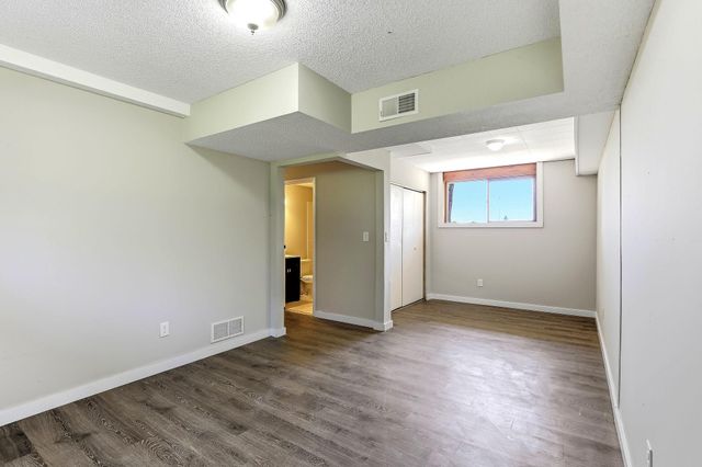 5512 Woodside Road SE, Prior Lake, MN 55372