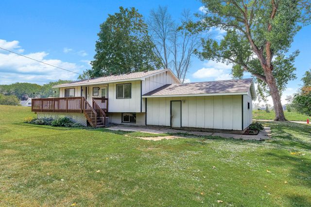 5512 Woodside Road SE, Prior Lake, MN 55372