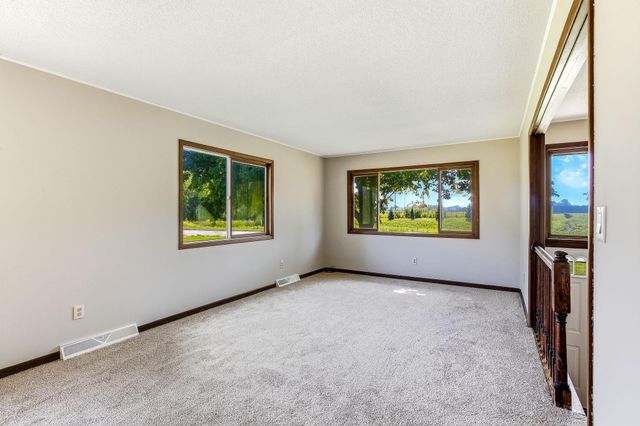 5512 Woodside Road SE, Prior Lake, MN 55372