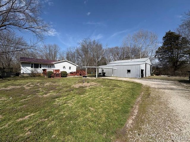 305 Cedar Avenue, Jonesburg, MO 63351