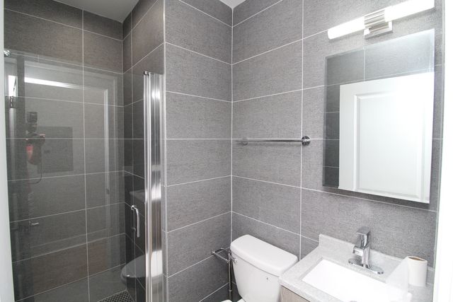 1411 W taylor Street 3F, Chicago, IL 60607