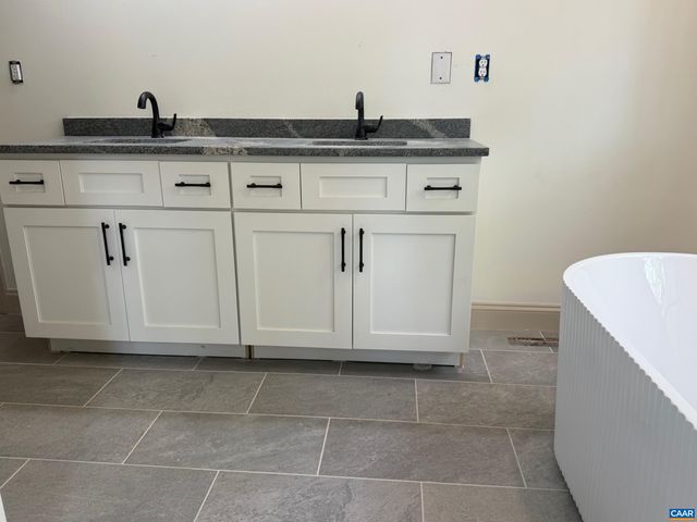 4360 GARTH RD, Charlottesville, VA 22901