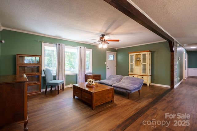 3514 Merry Oaks Lane, Dallas, NC 28034