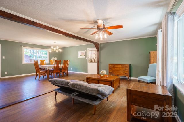 3514 Merry Oaks Lane, Dallas, NC 28034