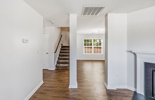 800 S Brighton Ridge Court, Wellford, SC 29385