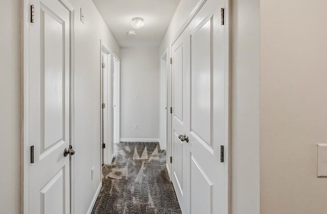 800 S Brighton Ridge Court, Wellford, SC 29385