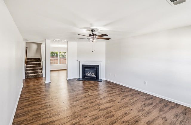 800 S Brighton Ridge Court, Wellford, SC 29385