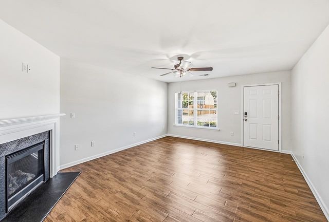800 S Brighton Ridge Court, Wellford, SC 29385