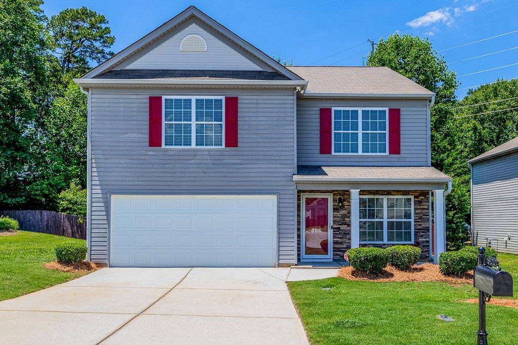 800 S Brighton Ridge Court, Wellford, SC 29385