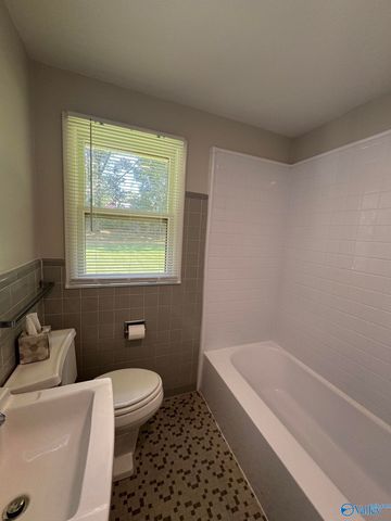 2617 Waltham Drive E, Huntsville, AL 35811