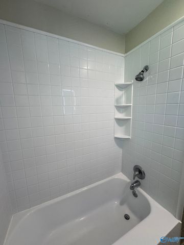 2617 Waltham Drive E, Huntsville, AL 35811