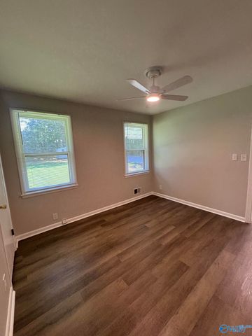 2617 Waltham Drive E, Huntsville, AL 35811