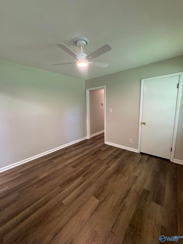2617 Waltham Drive E, Huntsville, AL 35811