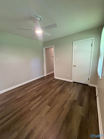 2617 Waltham Drive E, Huntsville, AL 35811