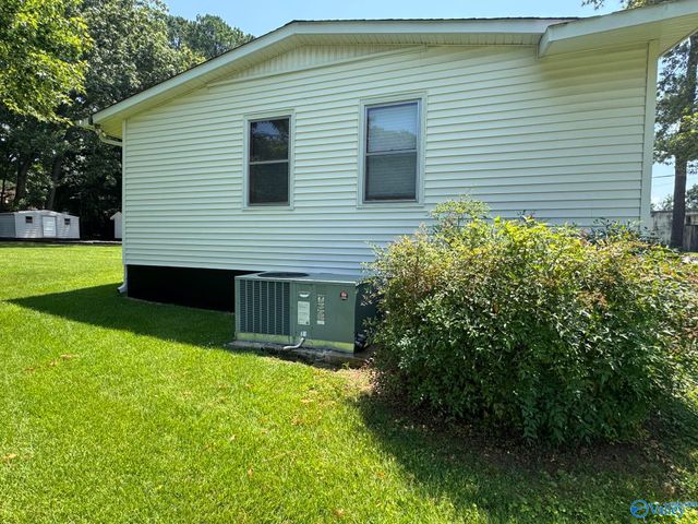 2617 Waltham Drive E, Huntsville, AL 35811