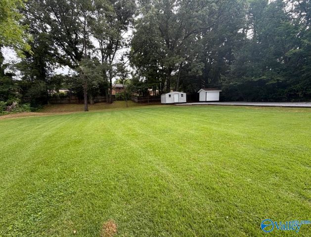 2617 Waltham Drive E, Huntsville, AL 35811