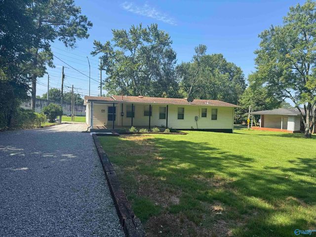 2617 Waltham Drive E, Huntsville, AL 35811