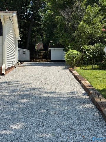 2617 Waltham Drive E, Huntsville, AL 35811