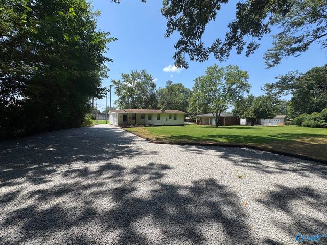 2617 Waltham Drive E, Huntsville, AL 35811