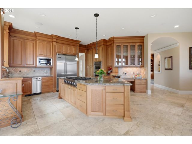 18011 Sw HUCKLEBERRY Ct, Sherwood, OR 97140