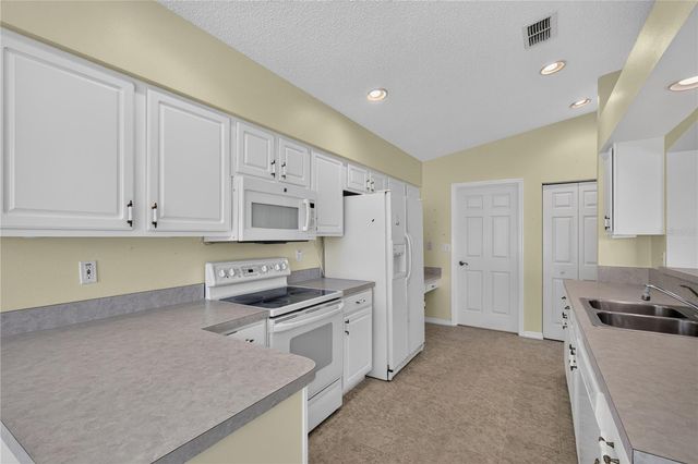 642 TIMBERCREST DRIVE, Leesburg, FL 34748