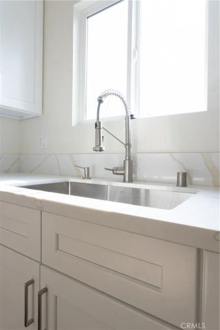 1065 E Spazier 202, Burbank, CA 91502