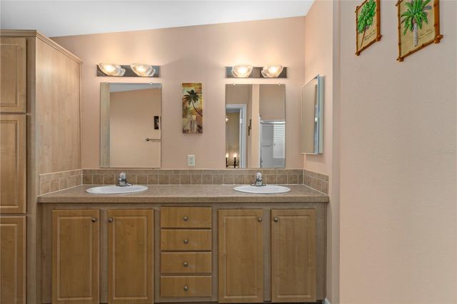 37546 LILLY BEA AVENUE, Zephyrhills, FL 33541