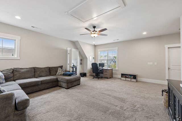 5816 Wagonvale Dr, Arrington, TN 37014