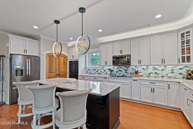 202 River Drive, Southport, NC 28461