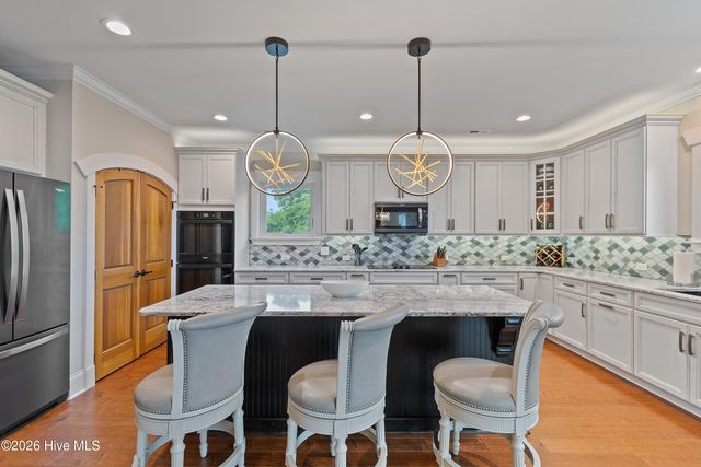 202 River Drive, Southport, NC 28461