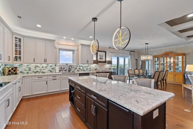 202 River Drive, Southport, NC 28461