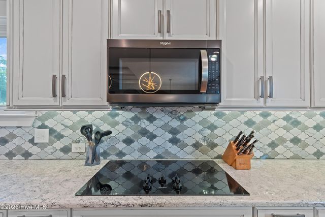 202 River Drive, Southport, NC 28461