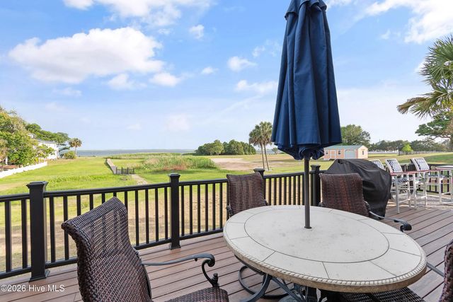 202 River Drive, Southport, NC 28461