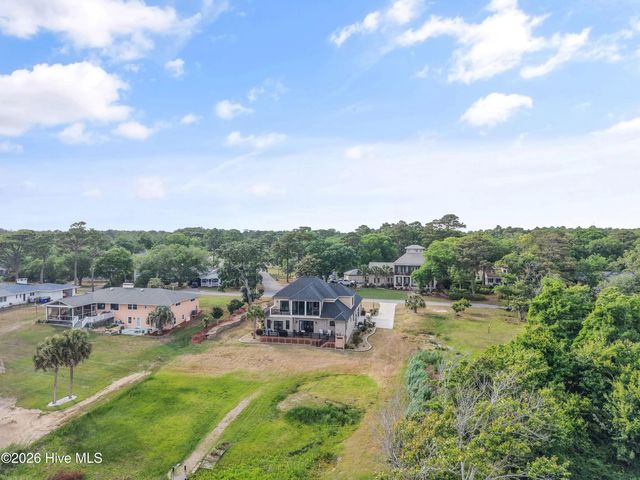 202 River Drive, Southport, NC 28461