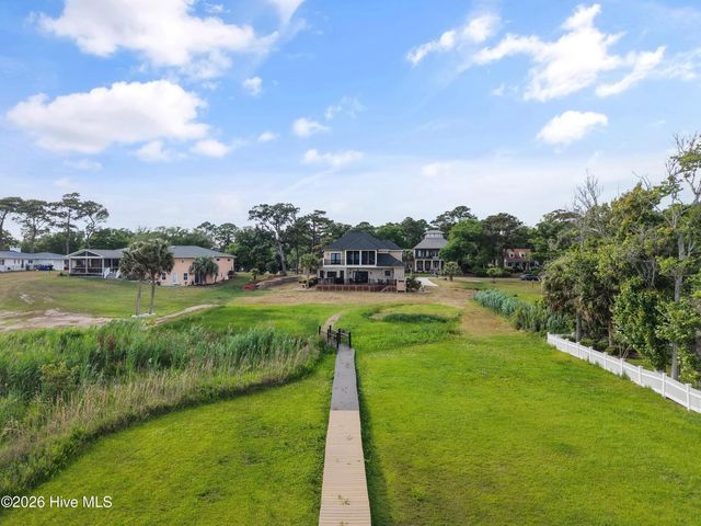 202 River Drive, Southport, NC 28461