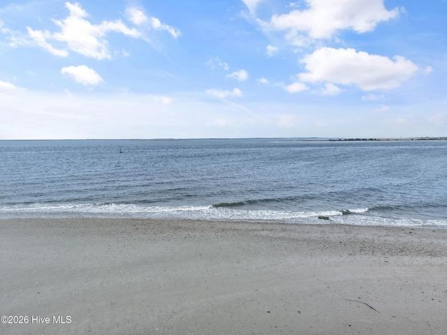 202 River Drive, Southport, NC 28461