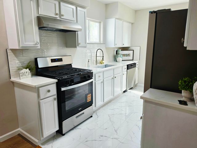 2401 Madison Street, Gary, IN 46407