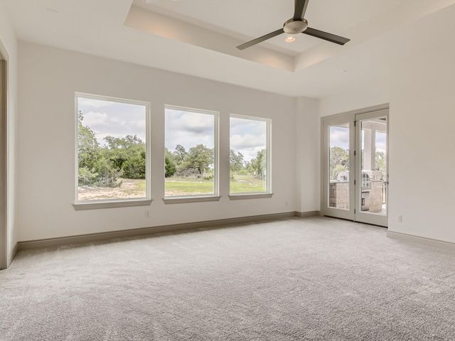 156 Carousel LN, Driftwood, TX 78619