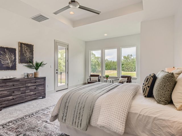 156 Carousel LN, Driftwood, TX 78619