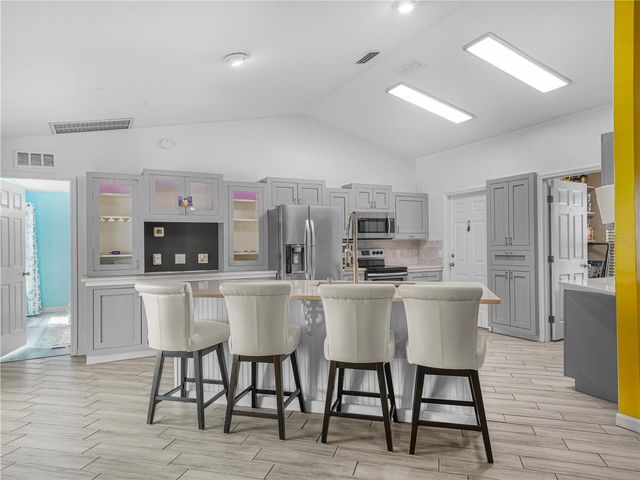 8926 CYPRESSWOOD DRIVE, Lake Wales, FL 33898