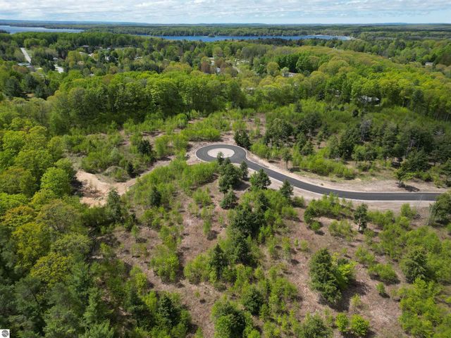 8784 Hemlock Hill Drive, Traverse City, MI 49685